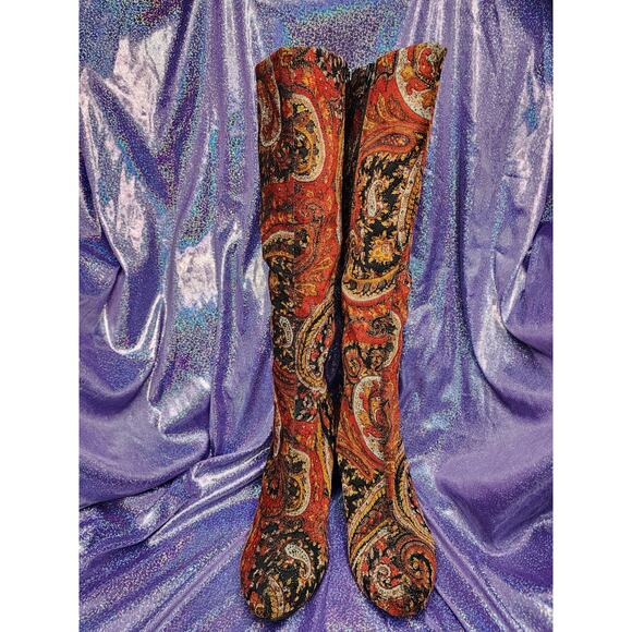 Y2k Diba Red Knee High Velvet Zip Paisley Gold Shimmer Bratz Heeled Boots Sz 8.5 - Picture 4 of 8